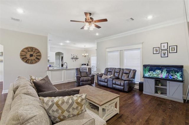 1291 Siouxan Drive, Lake Charles, LA 70611