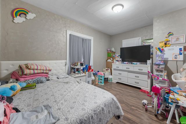 708 W Jackson Street, Muncie, IN 47305