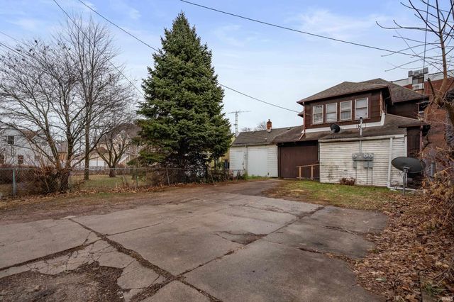 708 W Jackson Street, Muncie, IN 47305