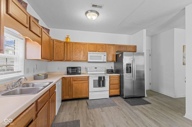 13670 N Ayrshire Circle, Camby, IN 46113