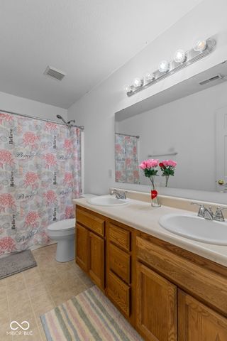 13670 N Ayrshire Circle, Camby, IN 46113