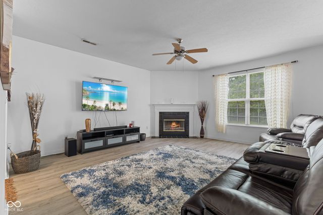 13670 N Ayrshire Circle, Camby, IN 46113