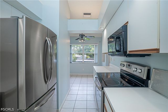 109 Wading Bird CIR 206, Naples, FL 34110