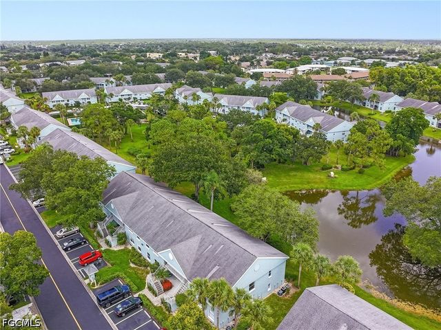 109 Wading Bird CIR 206, Naples, FL 34110