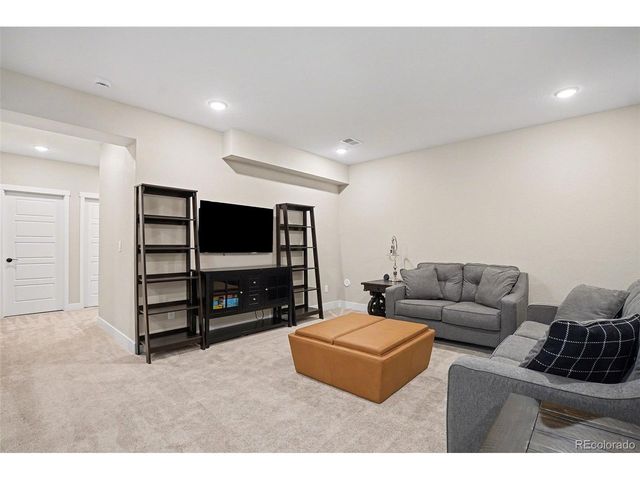 9958 E 63rd Pl 2, Denver, CO 80238