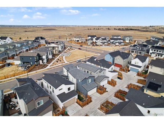 9958 E 63rd Pl 2, Denver, CO 80238