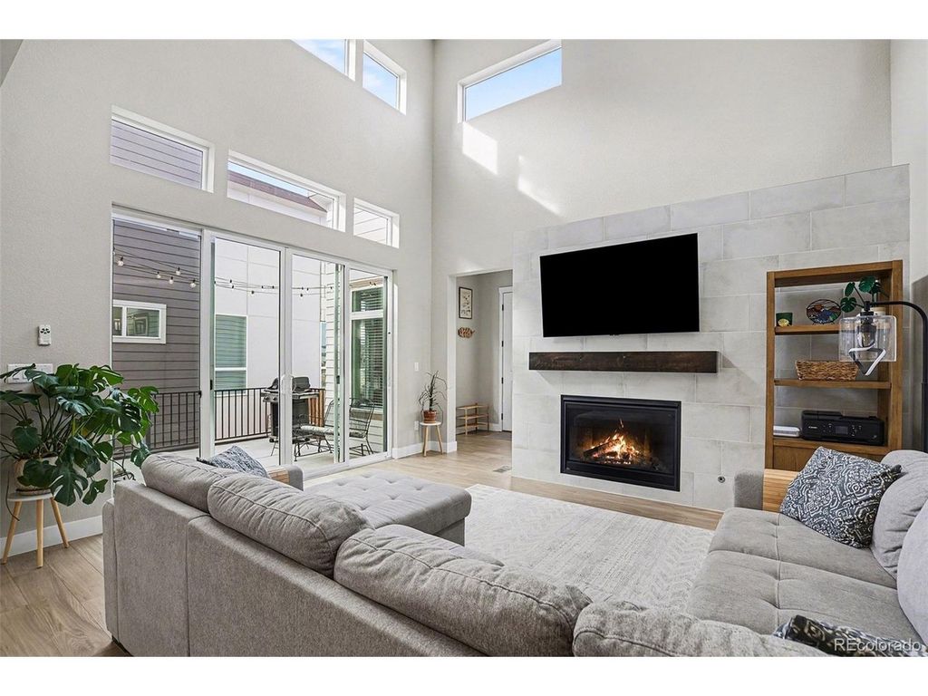 9958 E 63rd Pl 2, Denver, CO 80238