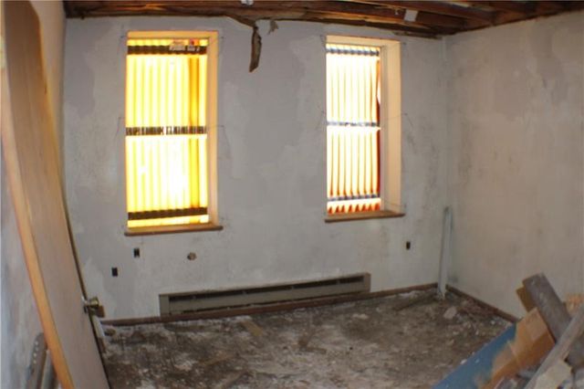 567 McKean Ave, Donora, PA 15033