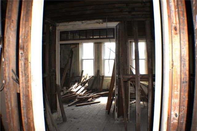 567 McKean Ave, Donora, PA 15033