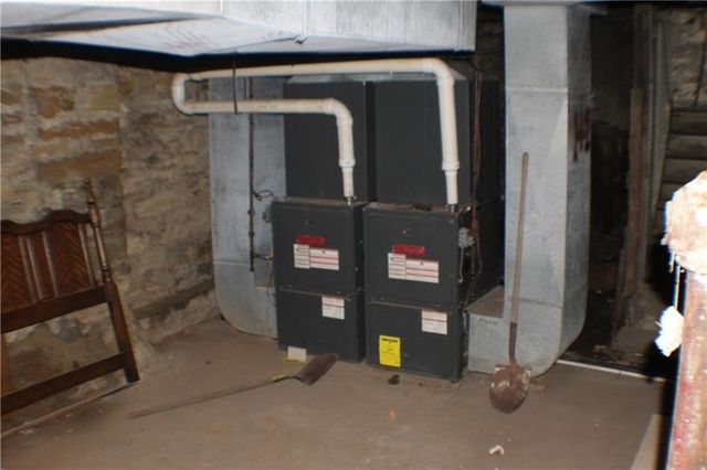 567 McKean Ave, Donora, PA 15033