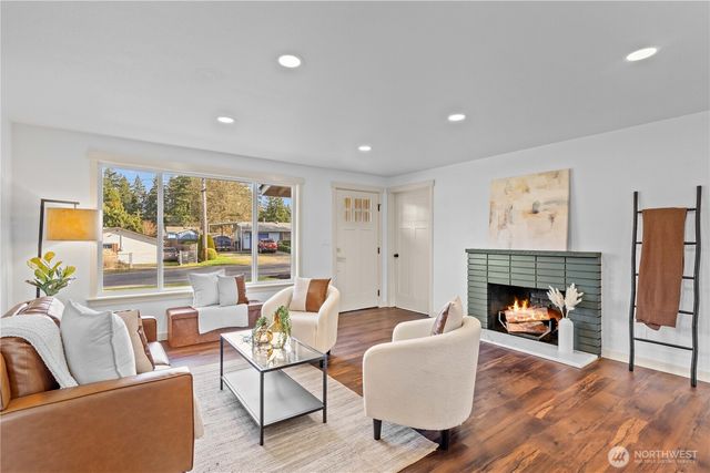 7808 49th Avenue E, Tacoma, WA 98443