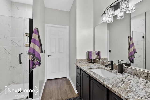 9627 Lakeside Drive, Ypsilanti, MI 48197