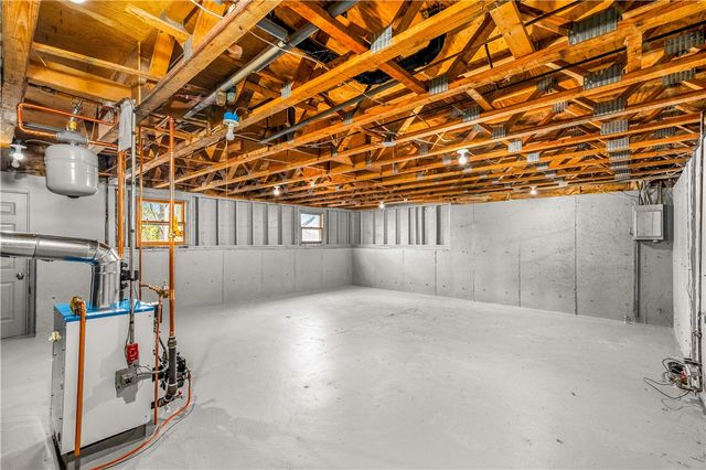 4 Cassisi Court, North Providence, RI 02904