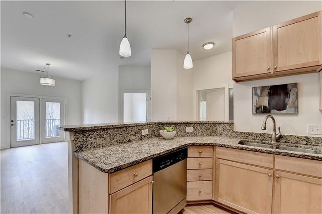 799 Hammond Drive 123, Atlanta, GA 30328