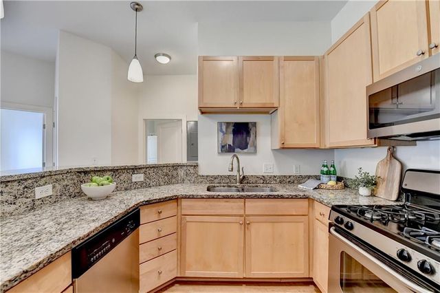 799 Hammond Drive 123, Atlanta, GA 30328