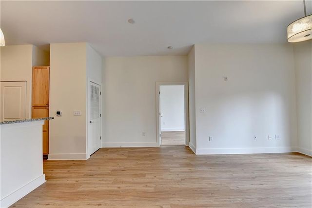 799 Hammond Drive 123, Atlanta, GA 30328