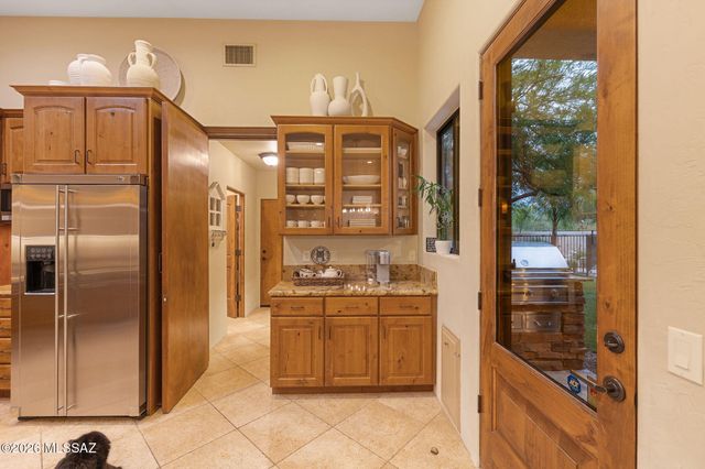 1320 W Appian Place, Tucson, AZ 85704