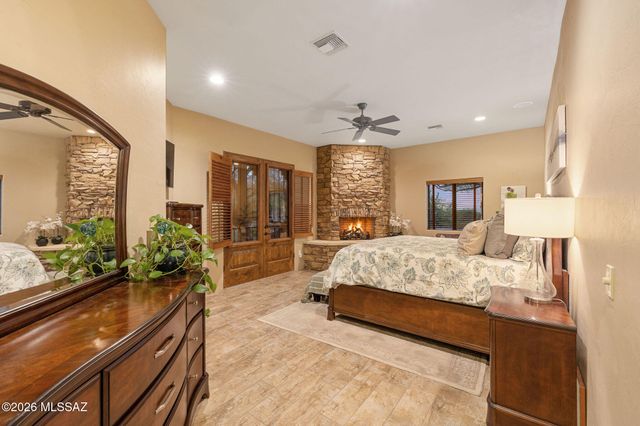 1320 W Appian Place, Tucson, AZ 85704