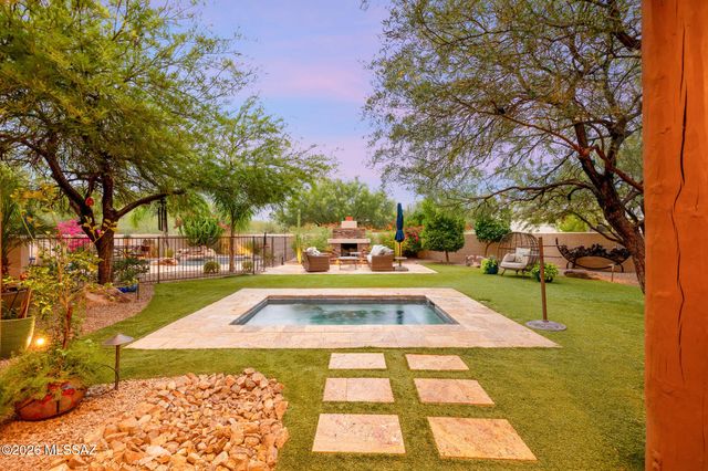 1320 W Appian Place, Tucson, AZ 85704
