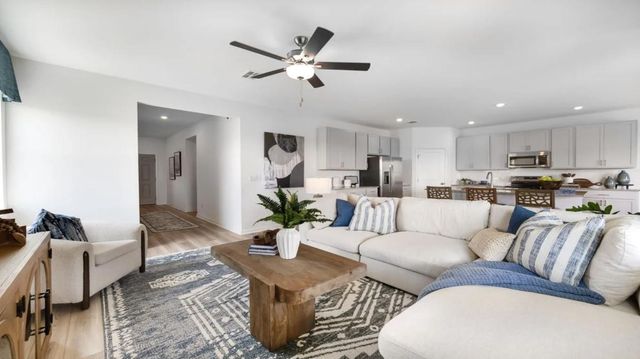 439 Breccia TRL, Liberty Hill, TX 78642
