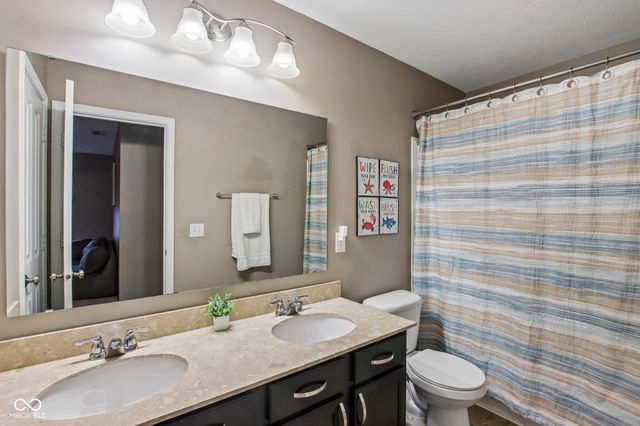 133 Bentree Boulevard, Danville, IN 46122