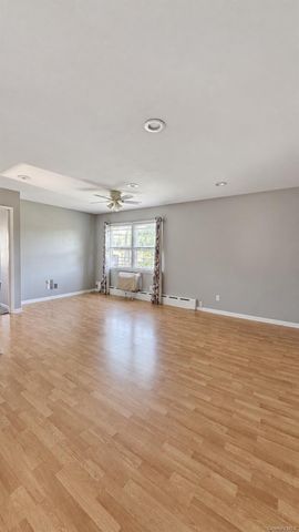 195-07 37th Avenue, Flushing, NY 11358