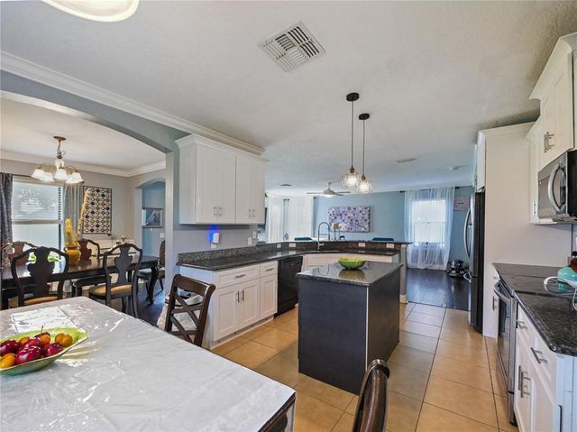 2120 LILIPETAL COURT, Sanford, FL 32771