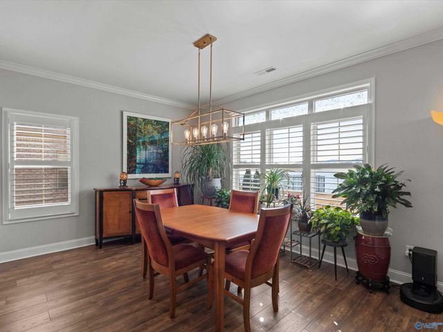 7539 Flint Crossing Circle, Owens Cross Roads, AL 35763