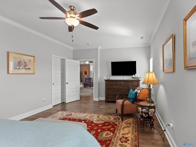 7539 Flint Crossing Circle, Owens Cross Roads, AL 35763