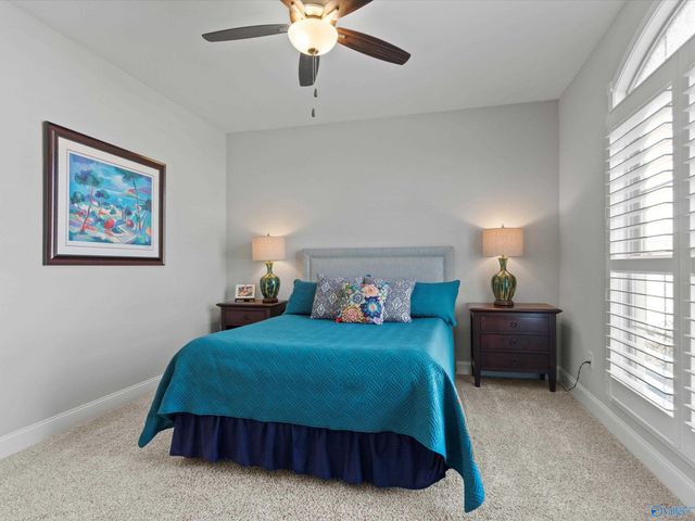 7539 Flint Crossing Circle, Owens Cross Roads, AL 35763