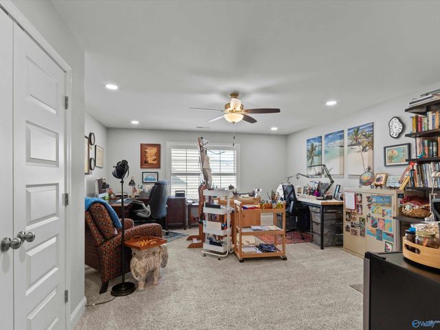 7539 Flint Crossing Circle, Owens Cross Roads, AL 35763