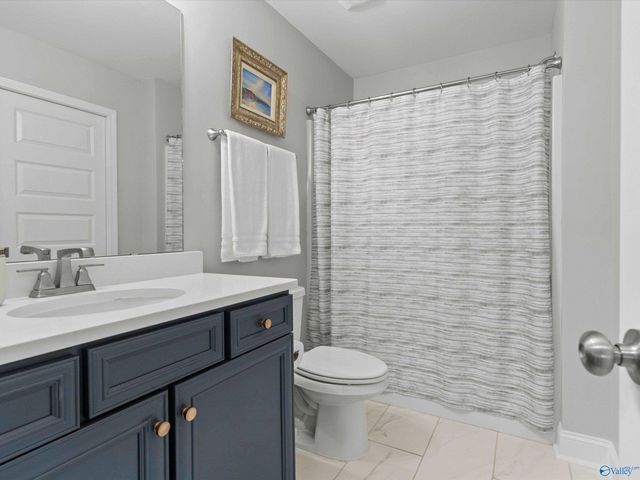 7539 Flint Crossing Circle, Owens Cross Roads, AL 35763