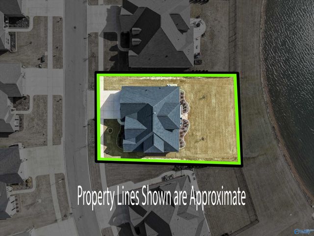 7539 Flint Crossing Circle, Owens Cross Roads, AL 35763