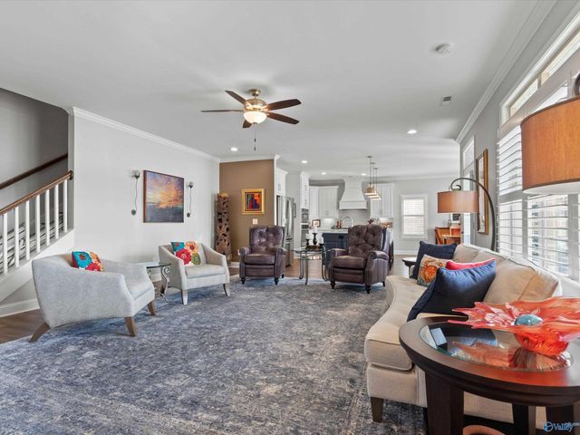 7539 Flint Crossing Circle, Owens Cross Roads, AL 35763