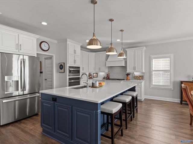 7539 Flint Crossing Circle, Owens Cross Roads, AL 35763