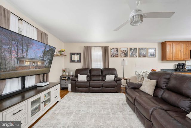 338 LAND OR DR, Ruther Glen, VA 22546