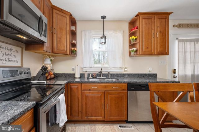 338 LAND OR DR, Ruther Glen, VA 22546