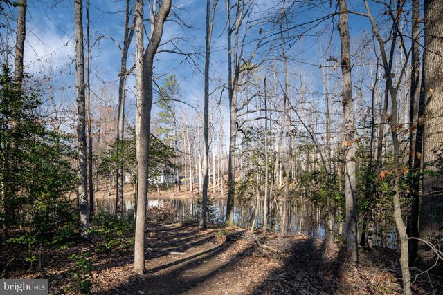 338 LAND OR DR, Ruther Glen, VA 22546