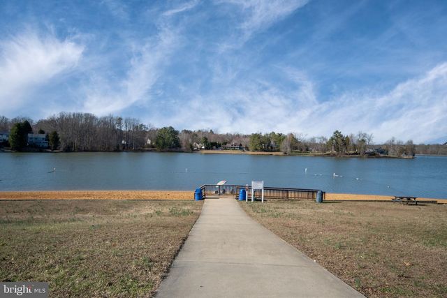 338 LAND OR DR, Ruther Glen, VA 22546