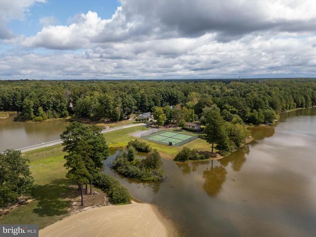 338 LAND OR DR, Ruther Glen, VA 22546