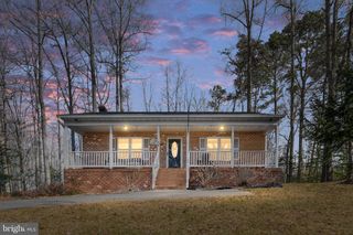 338 LAND OR DR, Ruther Glen, VA 22546