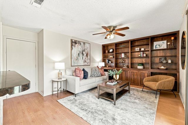 2517 Lawnview Drive, Carrollton, TX 75006