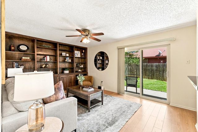 2517 Lawnview Drive, Carrollton, TX 75006