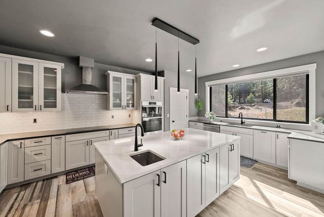 60449 Pima Road, Bend, OR 97702