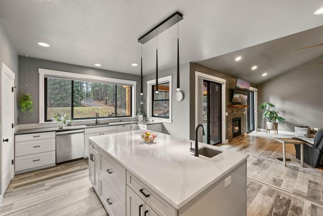 60449 Pima Road, Bend, OR 97702