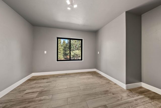 60449 Pima Road, Bend, OR 97702