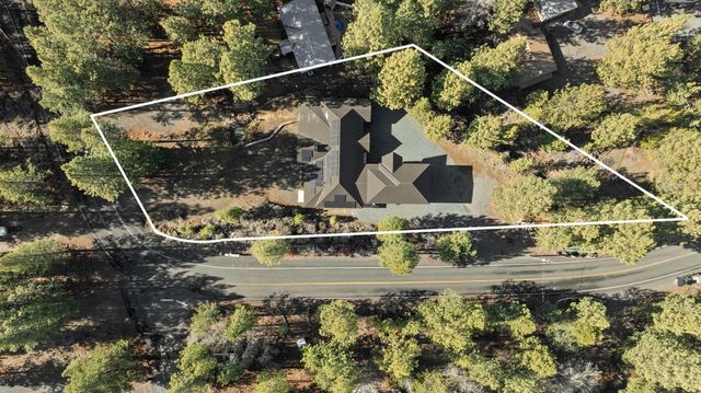 60449 Pima Road, Bend, OR 97702