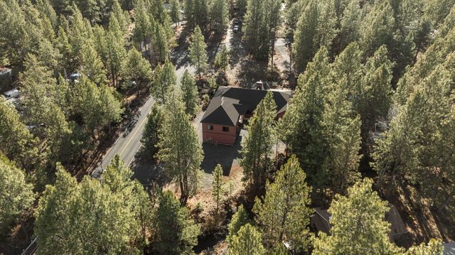 60449 Pima Road, Bend, OR 97702