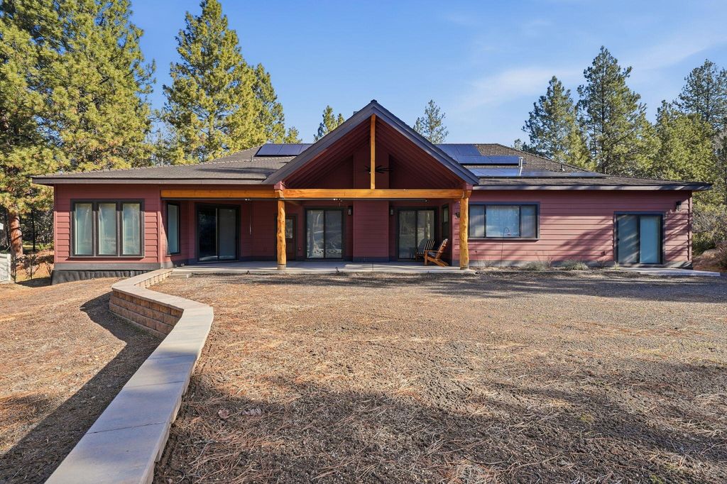 60449 Pima Road, Bend, OR 97702