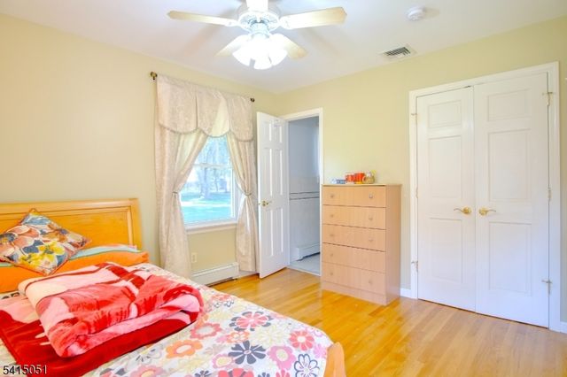 4 Budd St, Roxbury Twp., NJ 07852